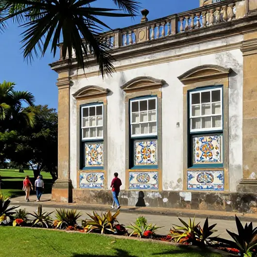Descubra a Casa das Onze Janelas: Um Patrimônio Cultural de Belém