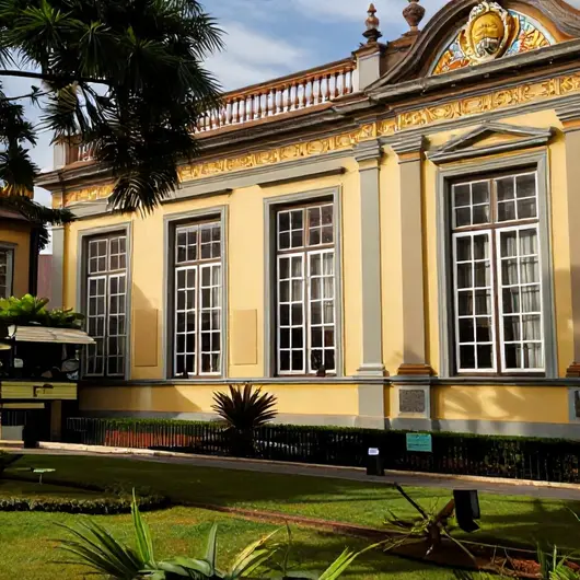 Descubra o Centro Cultural Palacete Faciola