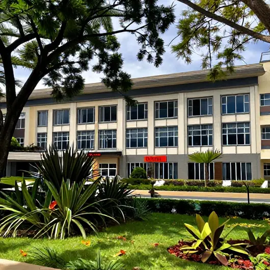 Descubra o Hotel Farol