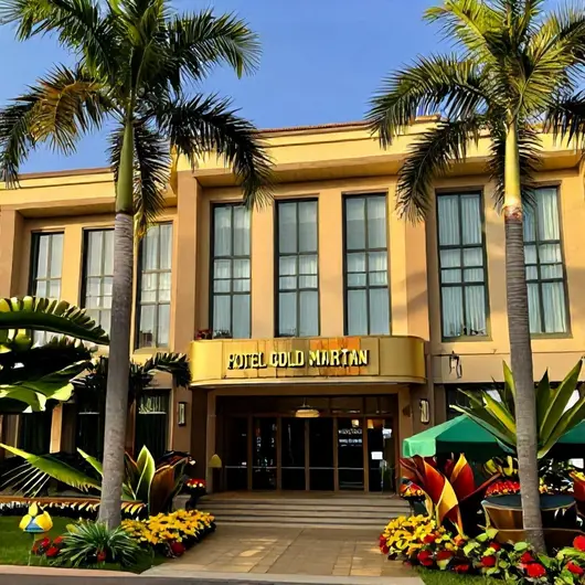 Descubra o Hotel Gold Martan