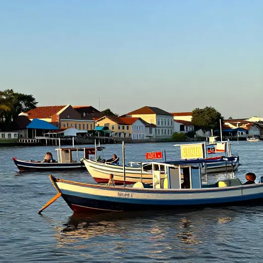 Explorando Barcos e Travessias em Belém – PA Explorando Barcos e Travessias em Belém - PA